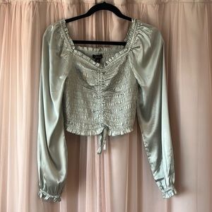 Long sleeve cropped top